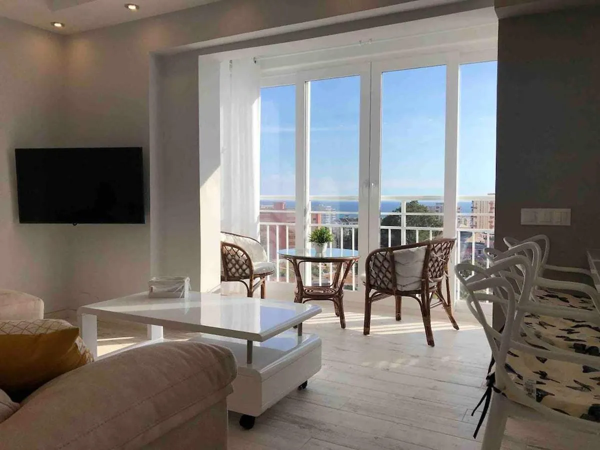 Arroyo De La Miel Luxury Sweet&Beach location